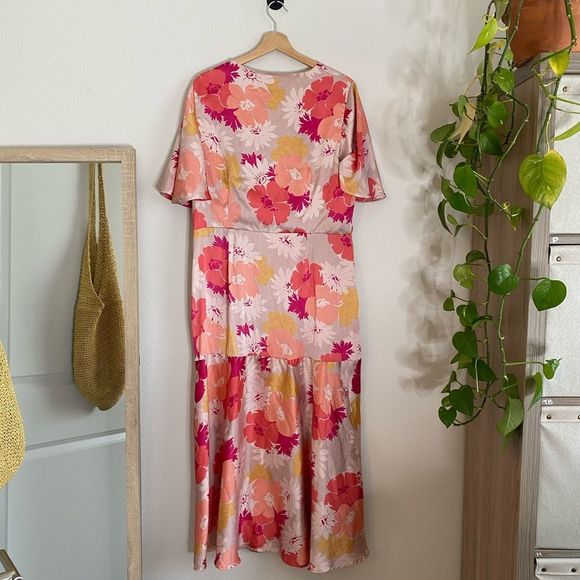 Asos design keyhole floral satin midi - Picture 3 of 5